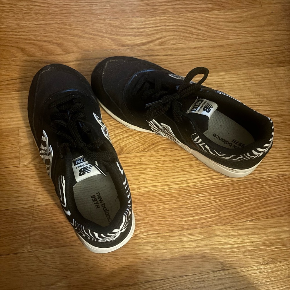 New Balance Black and White 997H Sneakers